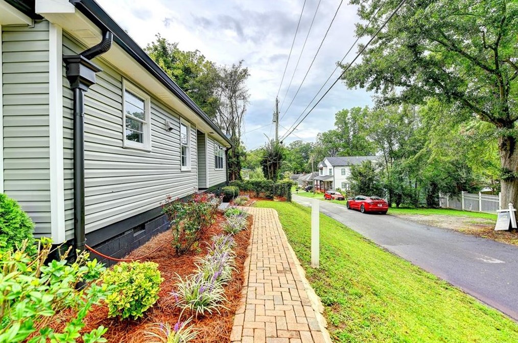 4910 N Lee St, Buford, GA 30518