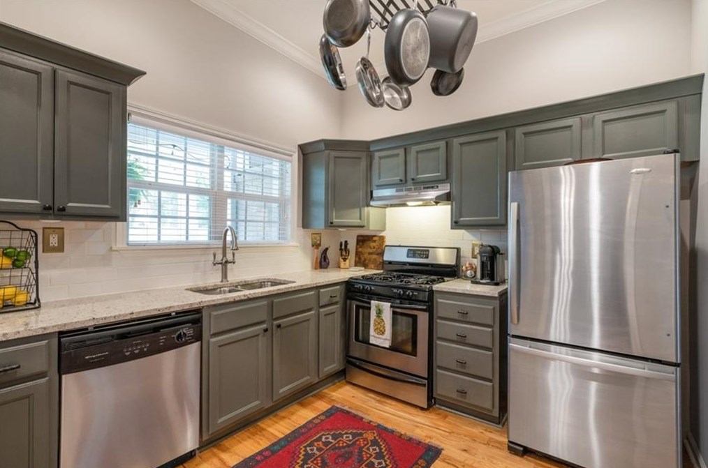 2869 Amelia Ave, Decatur GA  30032-4307 exterior