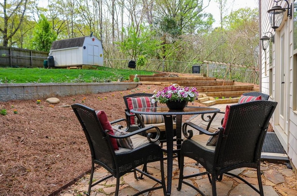 2291 Ava Pl, Decatur GA  30033-4707 exterior