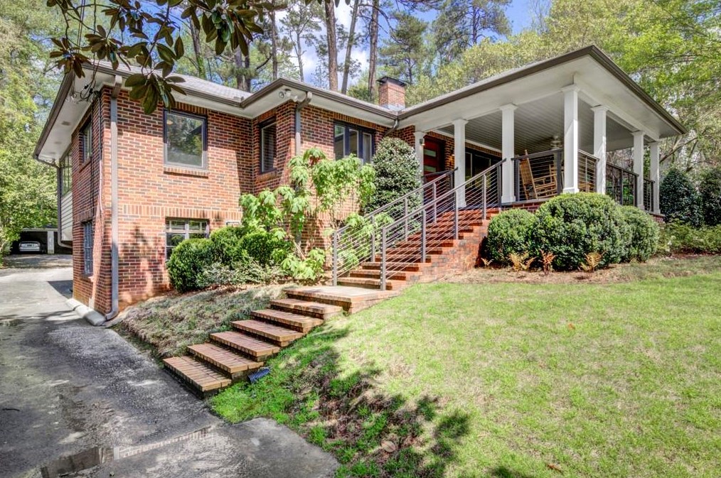 1021 Wadsworth Dr, Atlanta, GA 30318-1655