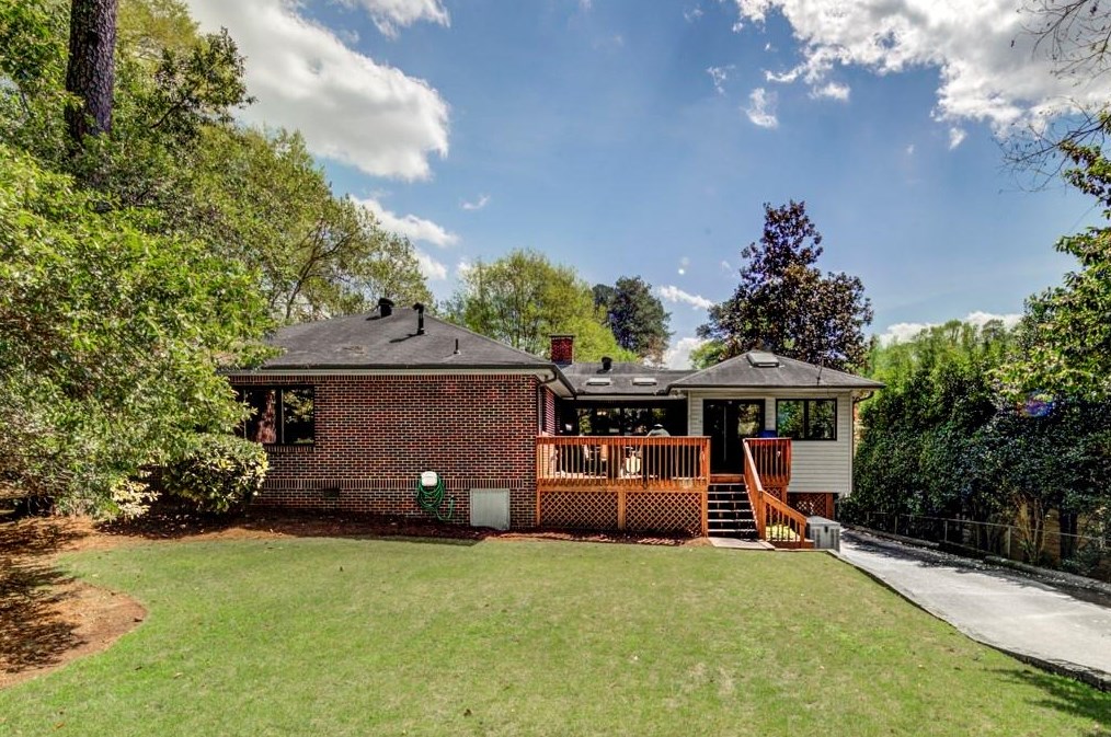 1021 Wadsworth Dr, Atlanta GA  30318-1655 exterior