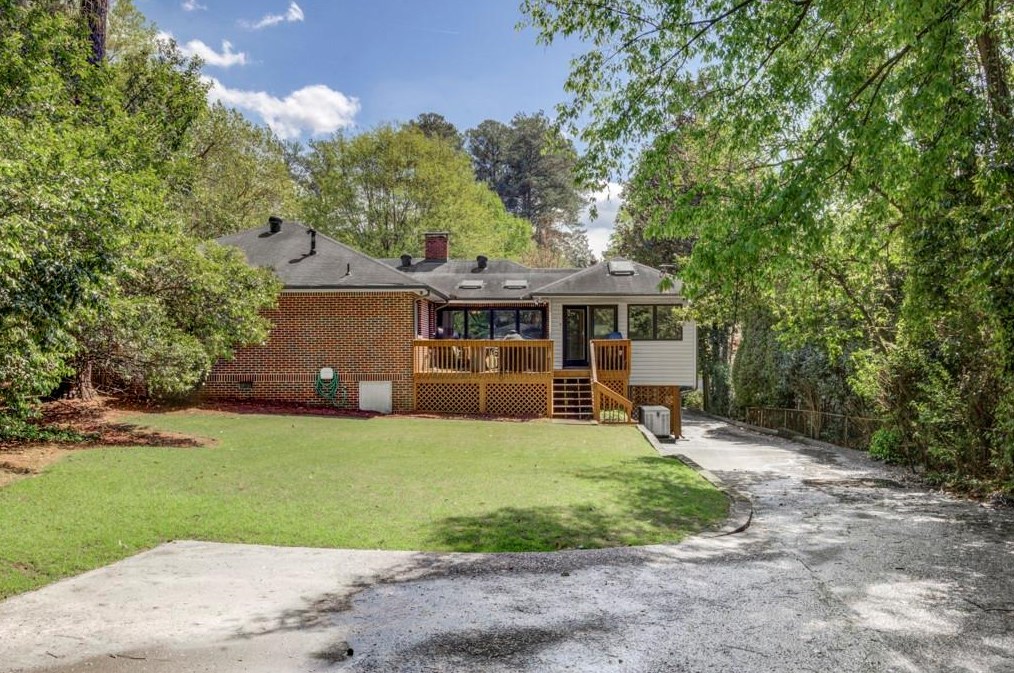 1021 Wadsworth Dr, Atlanta GA  30318-1655 exterior