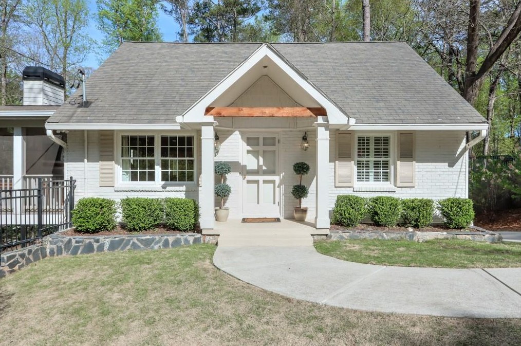 2700 Ridgemore Rd, Atlanta, GA 30318-1446