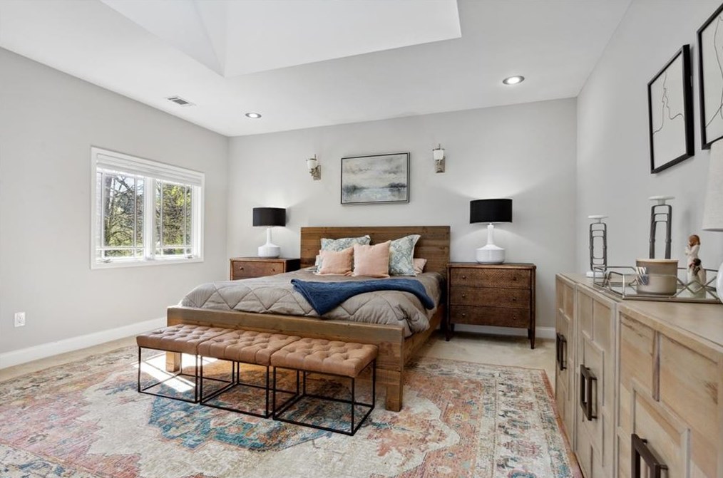 211 Parkside Cir, Decatur GA  30030-1412 exterior