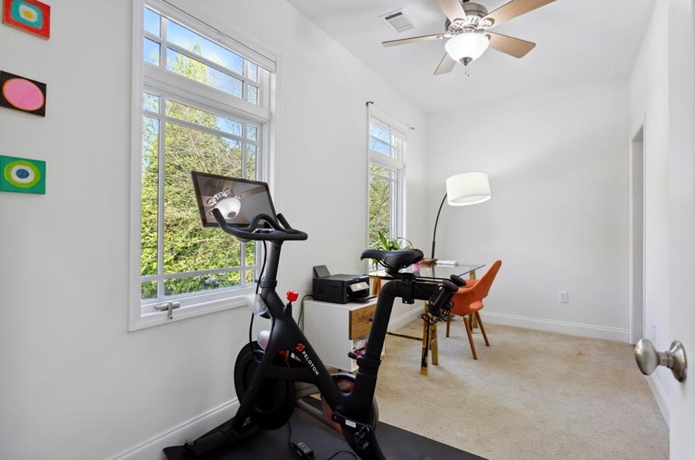 211 Parkside Cir, Decatur GA  30030-1412 exterior