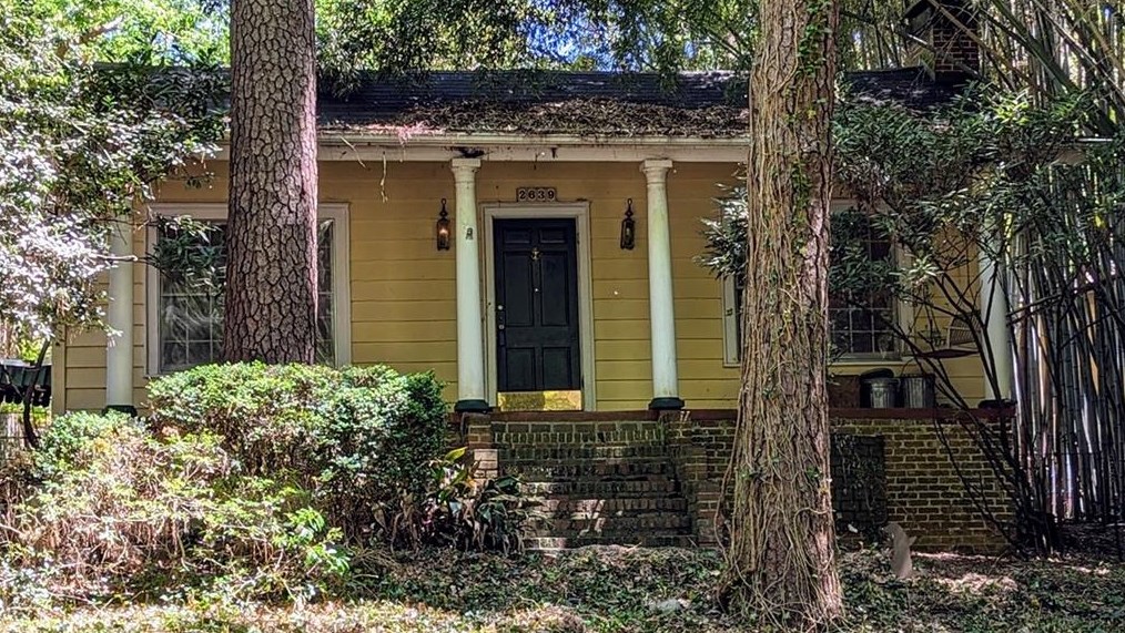 2639 Parkside Dr, Atlanta, GA 30305-3733