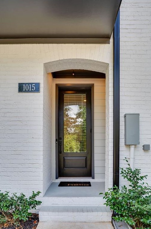1015 Katie Kerr Dr, Decatur, GA 30030-4158