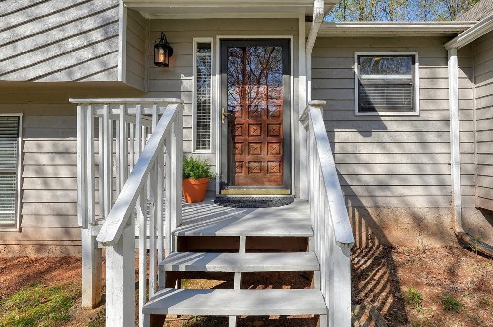 4472 South Springwood Dr Sw, Smyrna, GA 30082