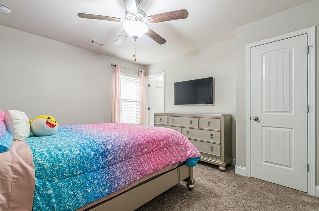 4134 Woodland Park Dr, Atlanta GA  30331 exterior