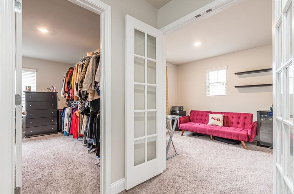 4134 Woodland Park Dr, Atlanta GA  30331 exterior