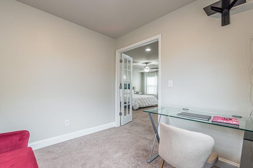 4134 Woodland Park Dr, Atlanta GA  30331 exterior