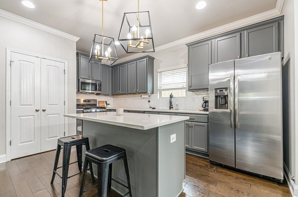 4134 Woodland Park Dr, Atlanta GA  30331 exterior