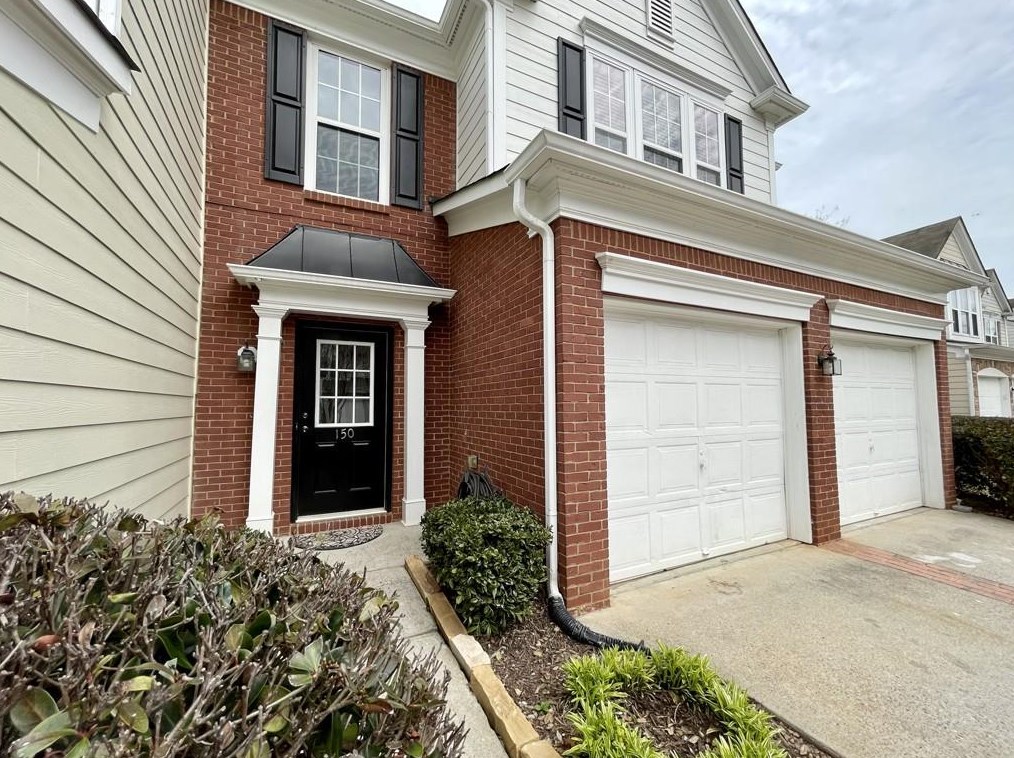 150 Finchley Dr, Roswell, GA 30076