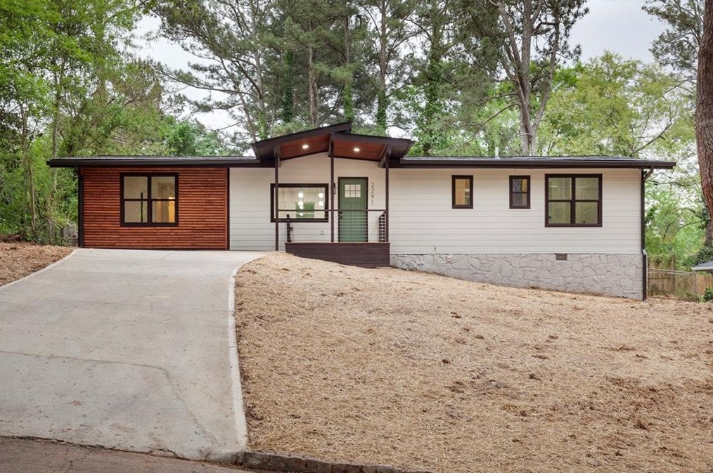 2291 Lullwood Trl, Decatur GA  30032-5455 exterior