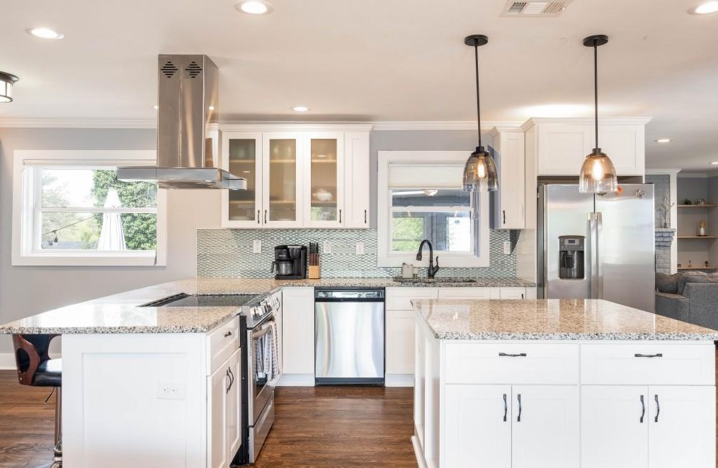 3142 Gay Dr, Decatur GA  30032-7135 exterior