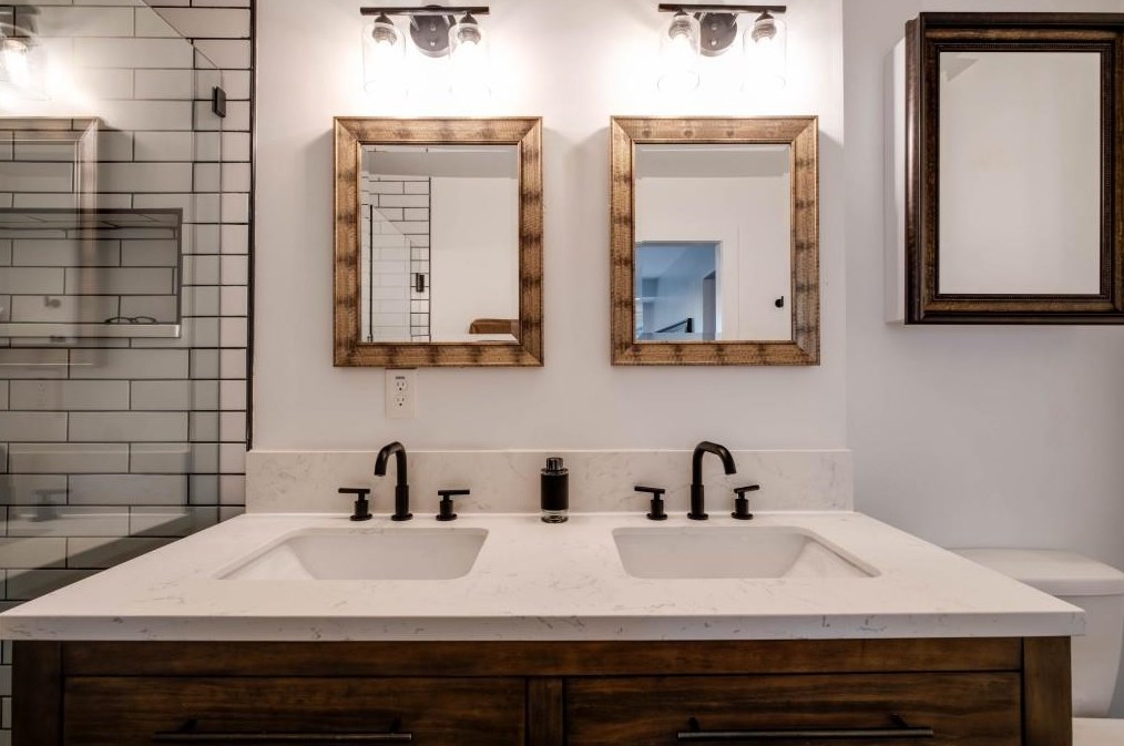 3142 Gay Dr, Decatur GA  30032-7135 exterior