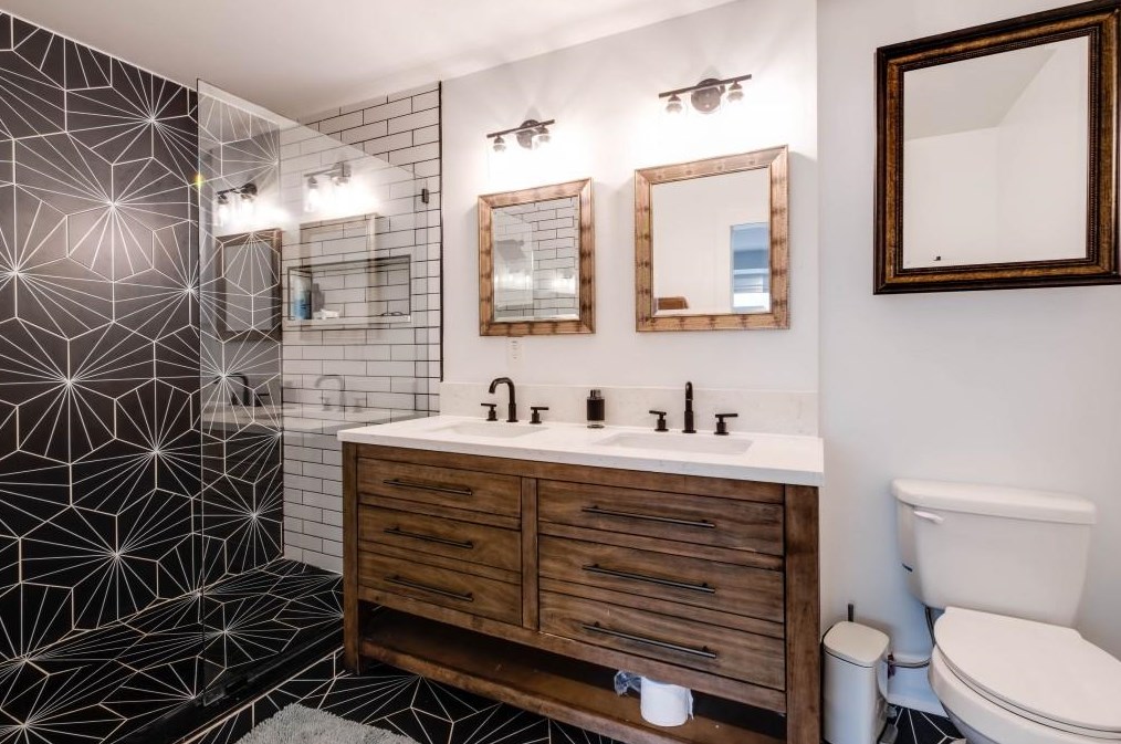 3142 Gay Dr, Decatur GA  30032-7135 exterior