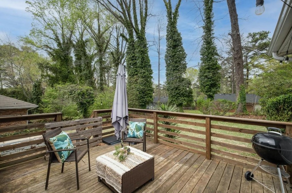 3142 Gay Dr, Decatur GA  30032-7135 exterior