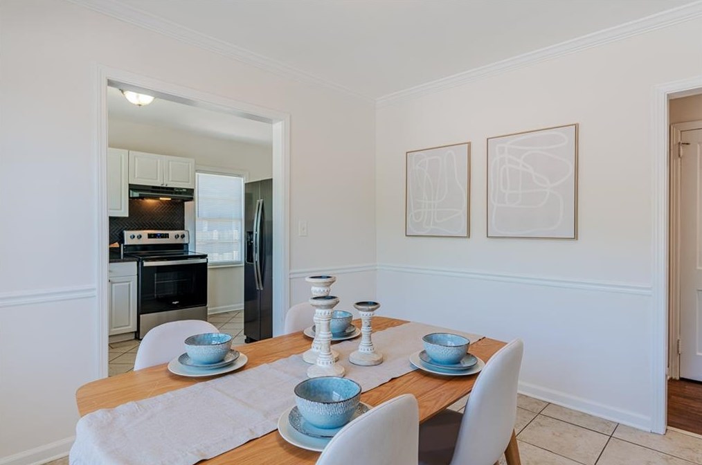 3723 Glenwood Rd, Decatur GA  30032-4527 exterior