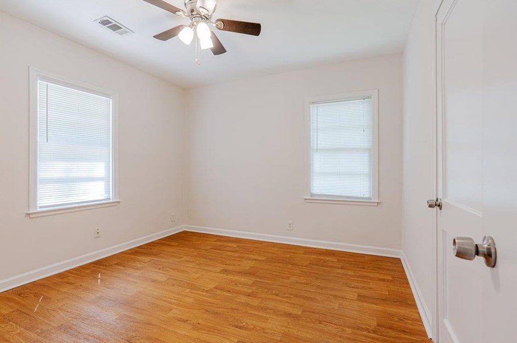 3723 Glenwood Rd, Decatur GA  30032-4527 exterior