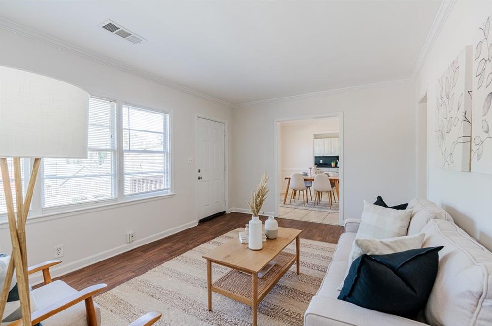 3723 Glenwood Rd, Decatur GA  30032-4527 exterior