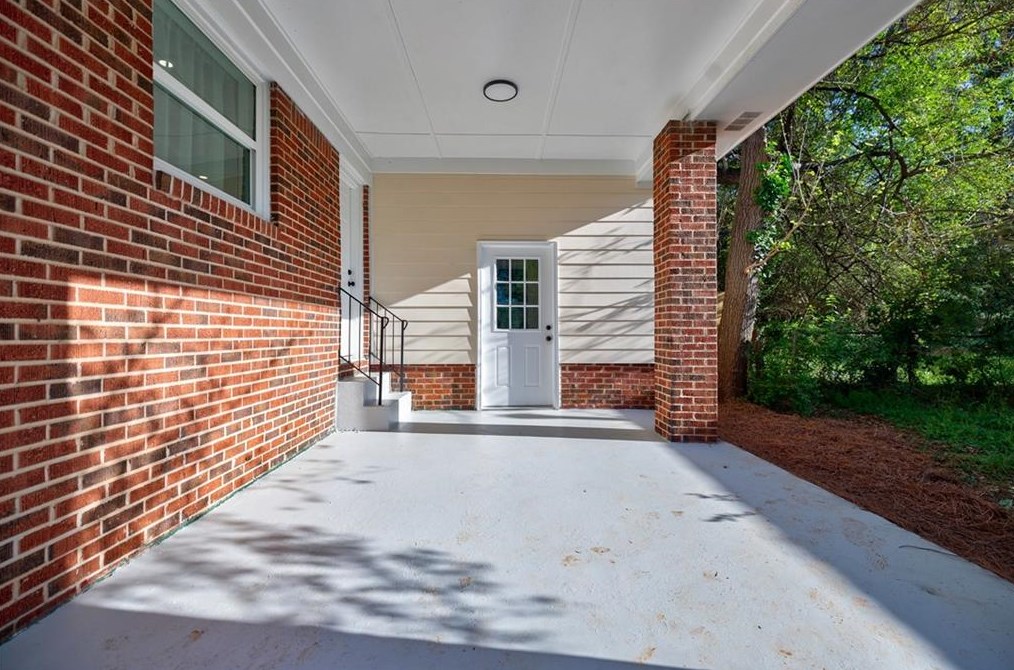 2695 Miriam Ln, Decatur GA  30032-5732 exterior