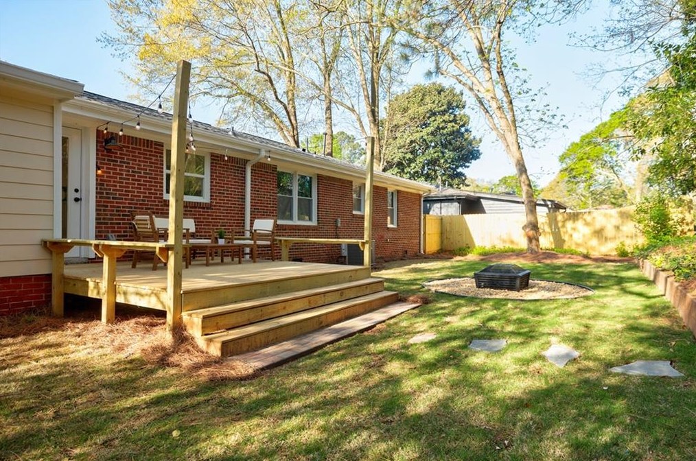 2695 Miriam Ln, Decatur GA  30032-5732 exterior