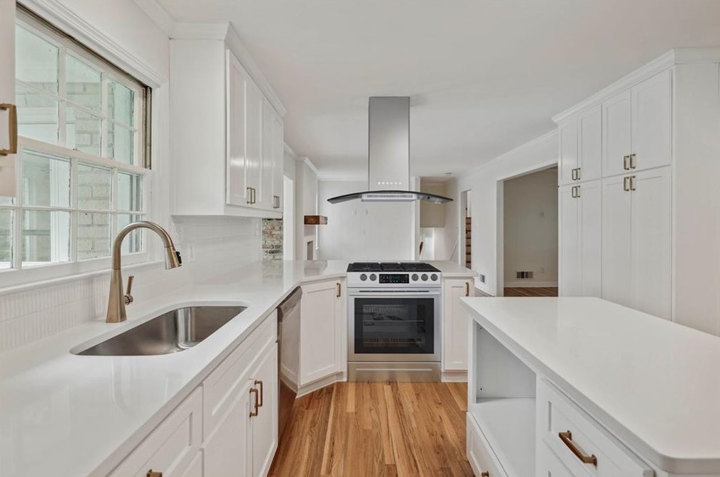 2889 Bonanza Dr, Decatur GA  30033-1509 exterior