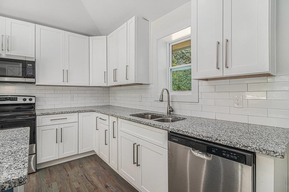 1902 Derrill Dr, Decatur GA  30032-7003 exterior