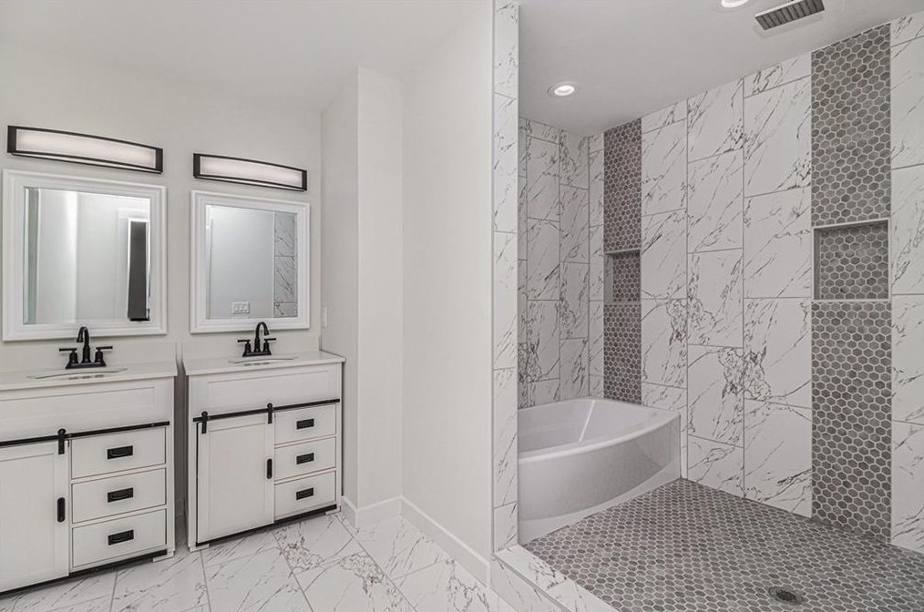 1902 Derrill Dr, Decatur GA  30032-7003 exterior