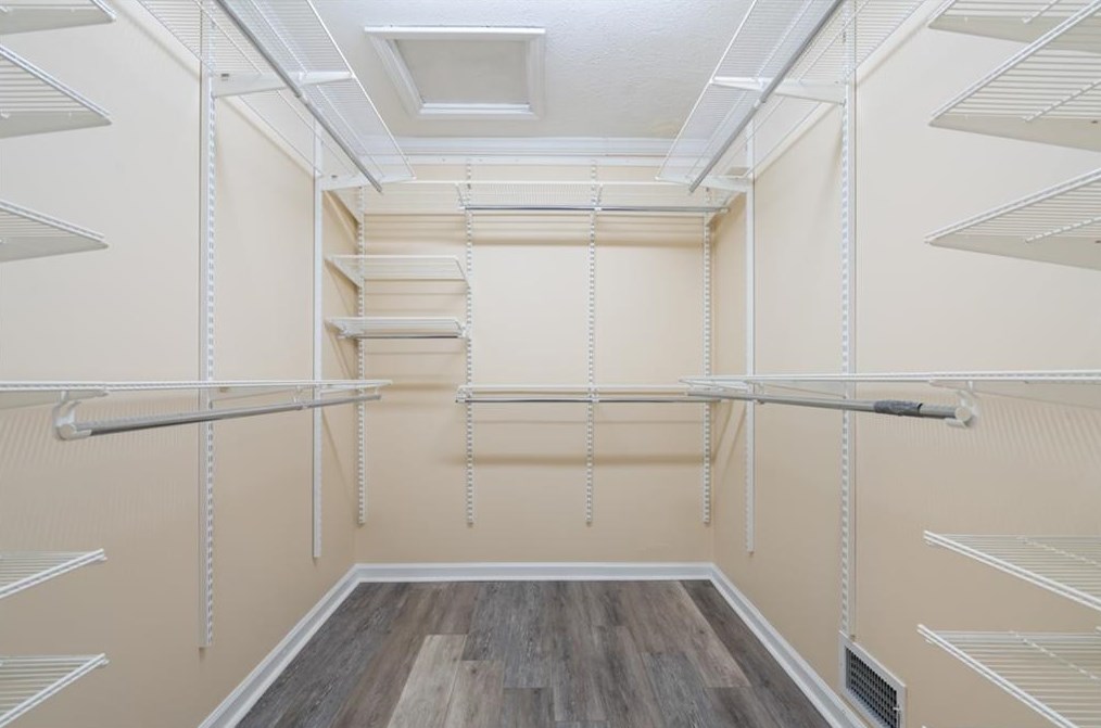 528 Hilldale Dr, Decatur GA  30030-3828 exterior