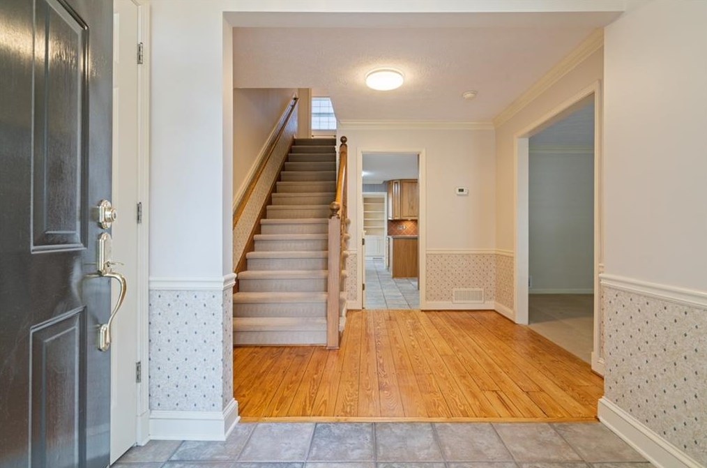 528 Hilldale Dr, Decatur GA  30030-3828 exterior