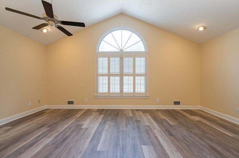 528 Hilldale Dr, Decatur GA  30030-3828 exterior