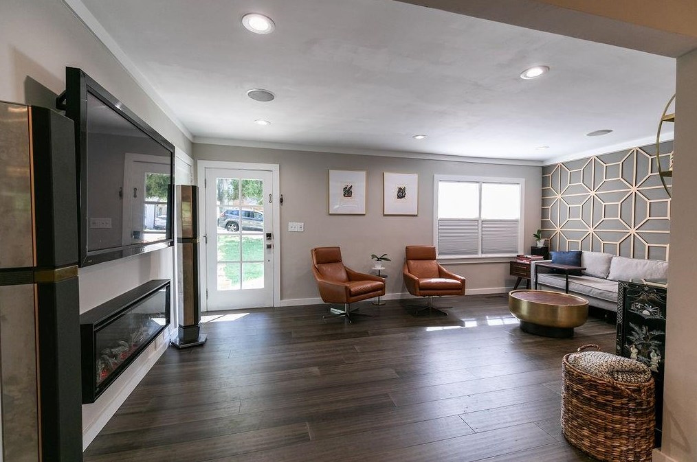 1538 Deerwood Dr, Decatur GA  30030-4516 exterior