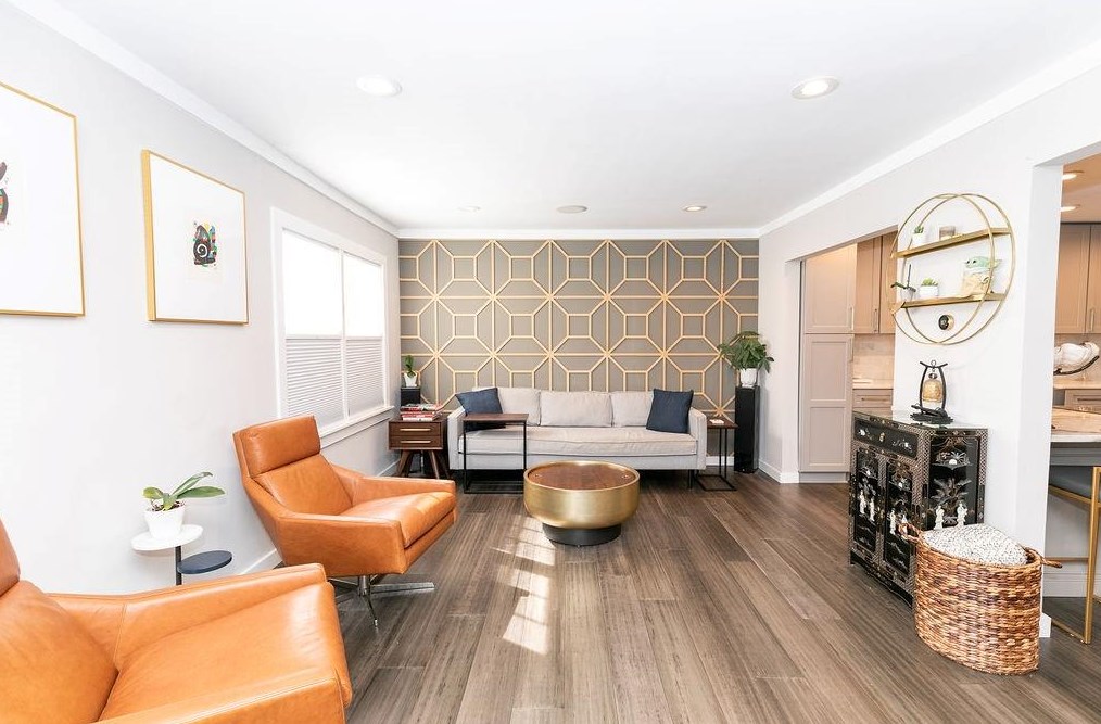 1538 Deerwood Dr, Decatur GA  30030-4516 exterior