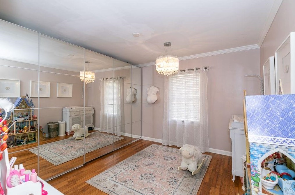 1538 Deerwood Dr, Decatur GA  30030-4516 exterior