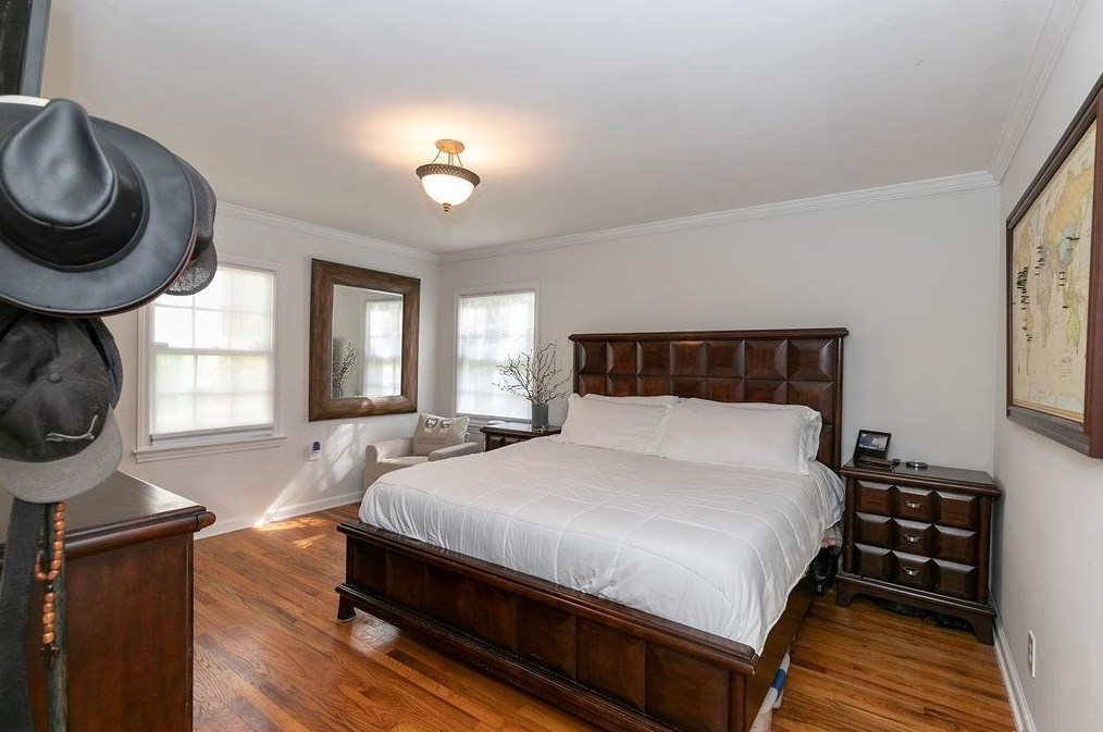 1538 Deerwood Dr, Decatur GA  30030-4516 exterior