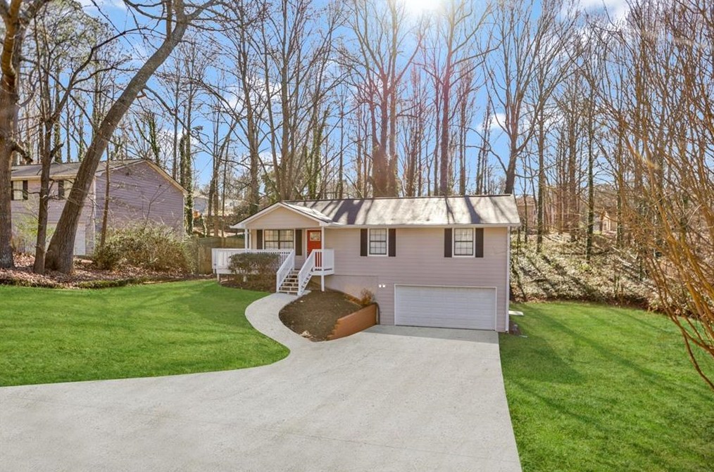 1793 Silver Leaf Dr Sw, Marietta, GA 30008