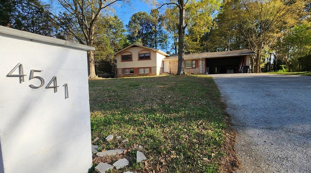 4541 Fairfax Pl, Powder Springs, GA 30127-3381