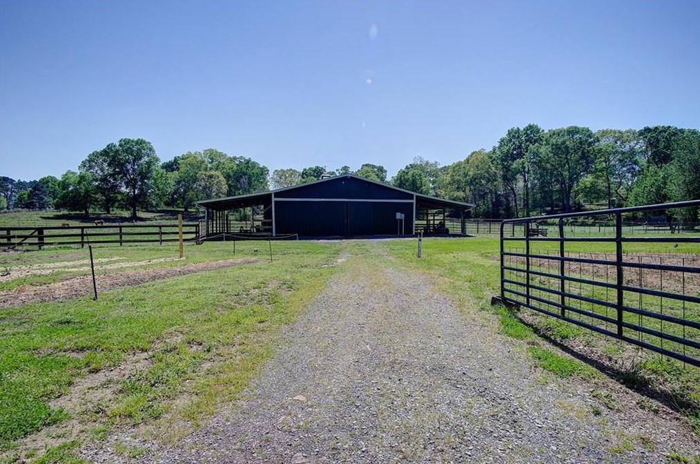 167 Mccreary Rd, Calhoun GA  30701-4417 exterior