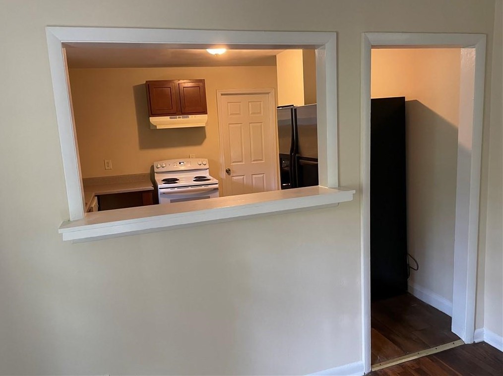 1374 Dennis Dr, Decatur, GA 30032-3118