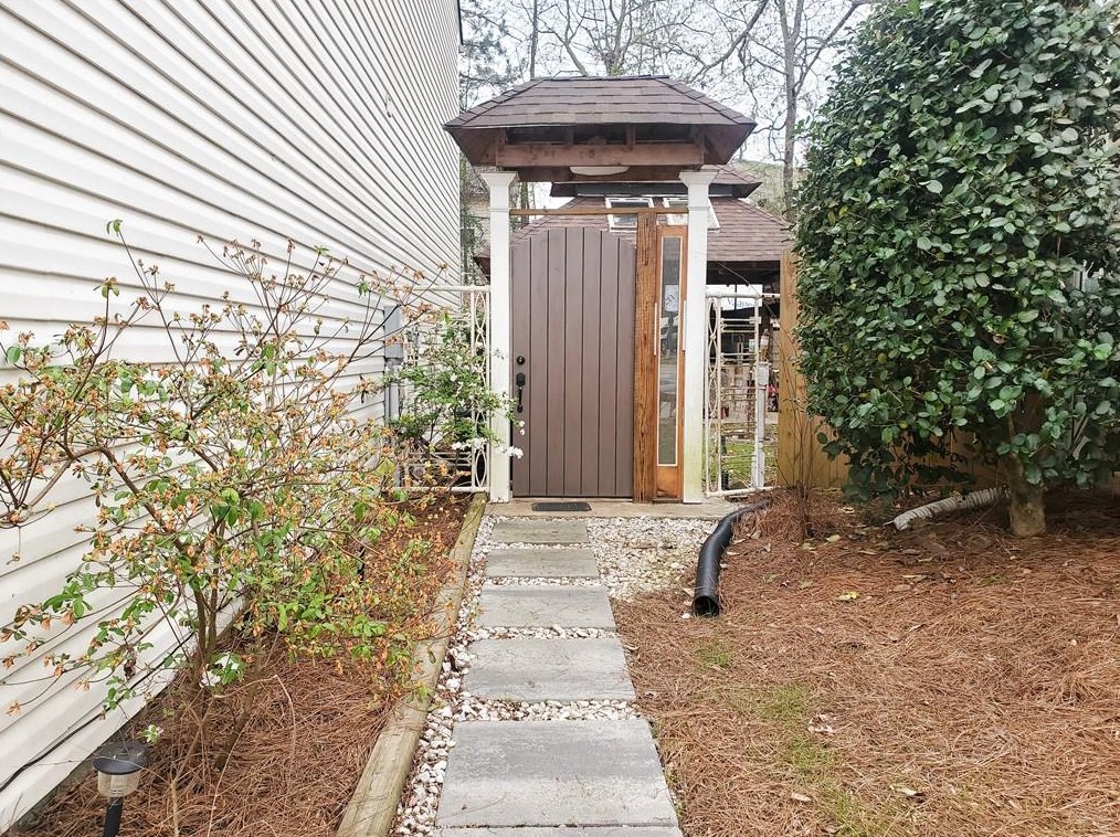455 Cool Weather Dr, Lawrenceville, GA 30045