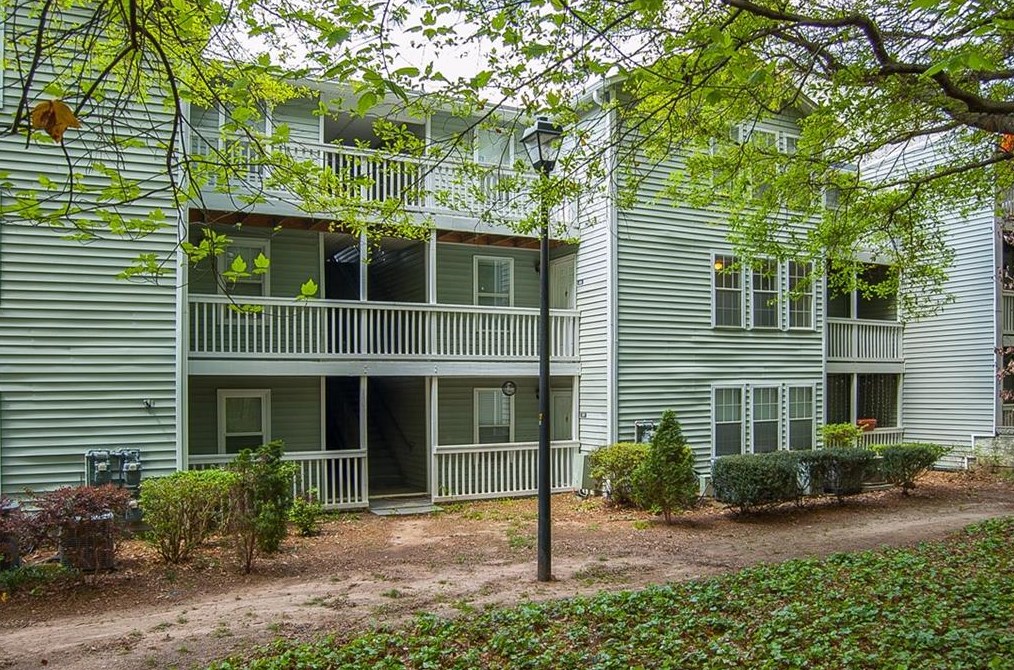 2035 Brian Way, Decatur GA  30033-3824 exterior