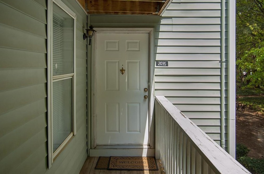 2035 Brian Way, Decatur GA  30033-3824 exterior