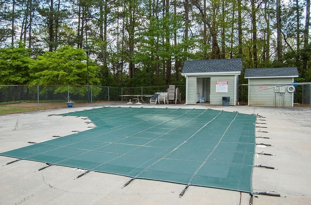 2035 Brian Way, Decatur GA  30033-3824 exterior