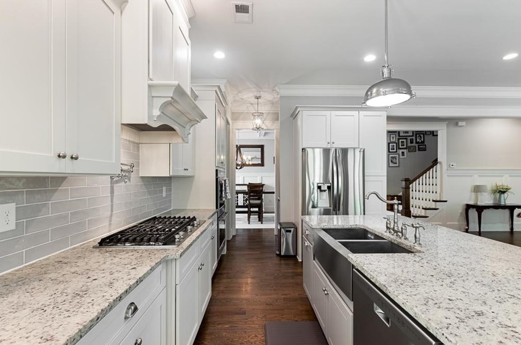 3256 Lavista Rd, Decatur GA  30033-1421 exterior