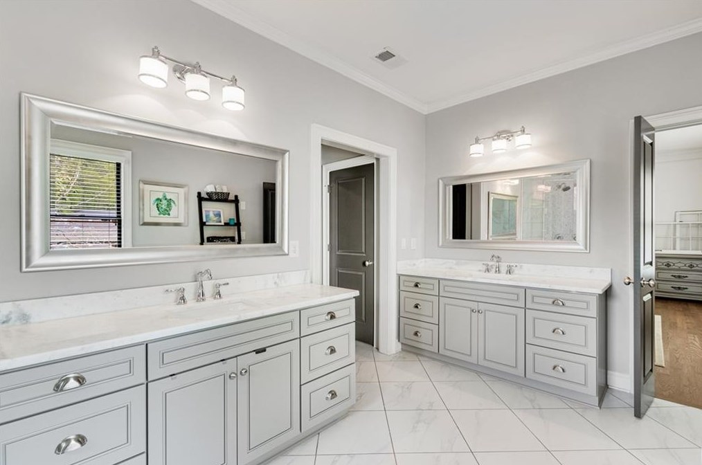 3256 Lavista Rd, Decatur GA  30033-1421 exterior