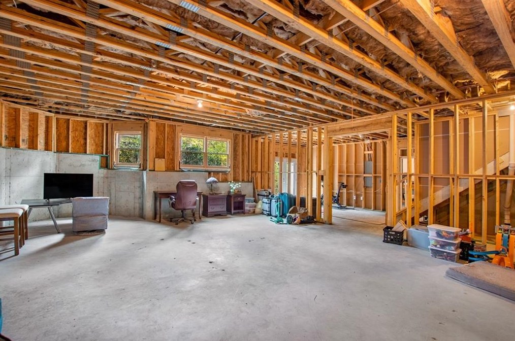 3256 Lavista Rd, Decatur GA  30033-1421 exterior