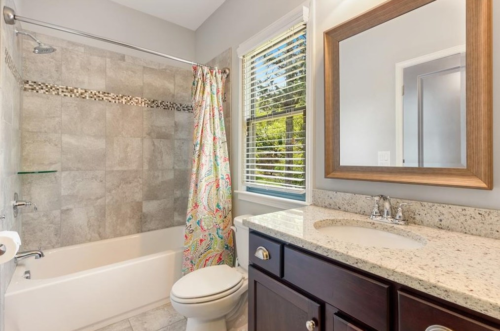 3256 Lavista Rd, Decatur GA  30033-1421 exterior