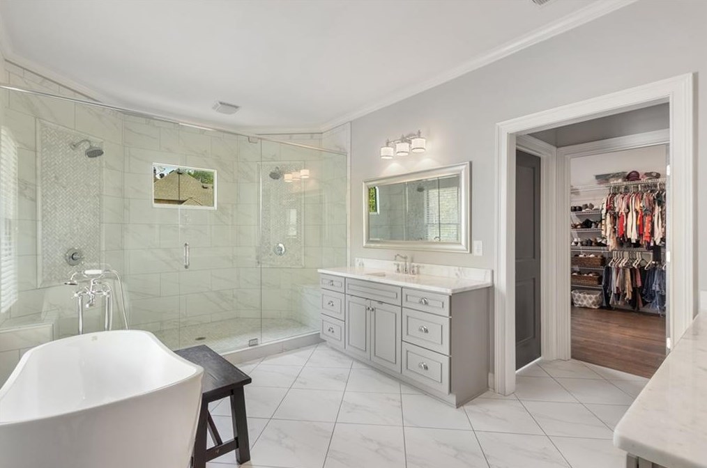 3256 Lavista Rd, Decatur GA  30033-1421 exterior